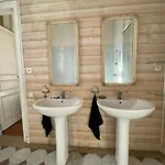 Le Jardin Du Clocheton, Jardin Et Parkings Privés, Centre