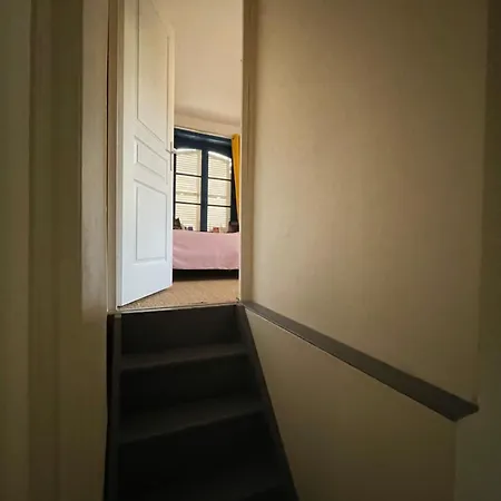 Le Jardin Du Clocheton, Jardin Et Parkings Prives, Centre *