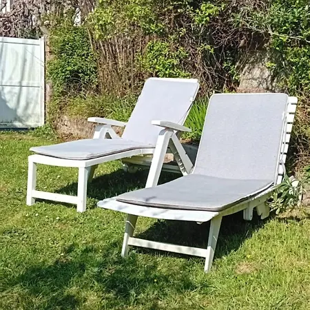 Le Jardin Du Clocheton, Jardin Et Parkings Prives, Centre